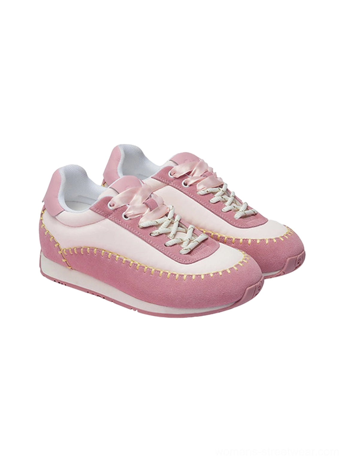 Casual low-top platform sneakers designed for Acubi-inspired outfits, oversized clothing, cargos, and wide-leg denim