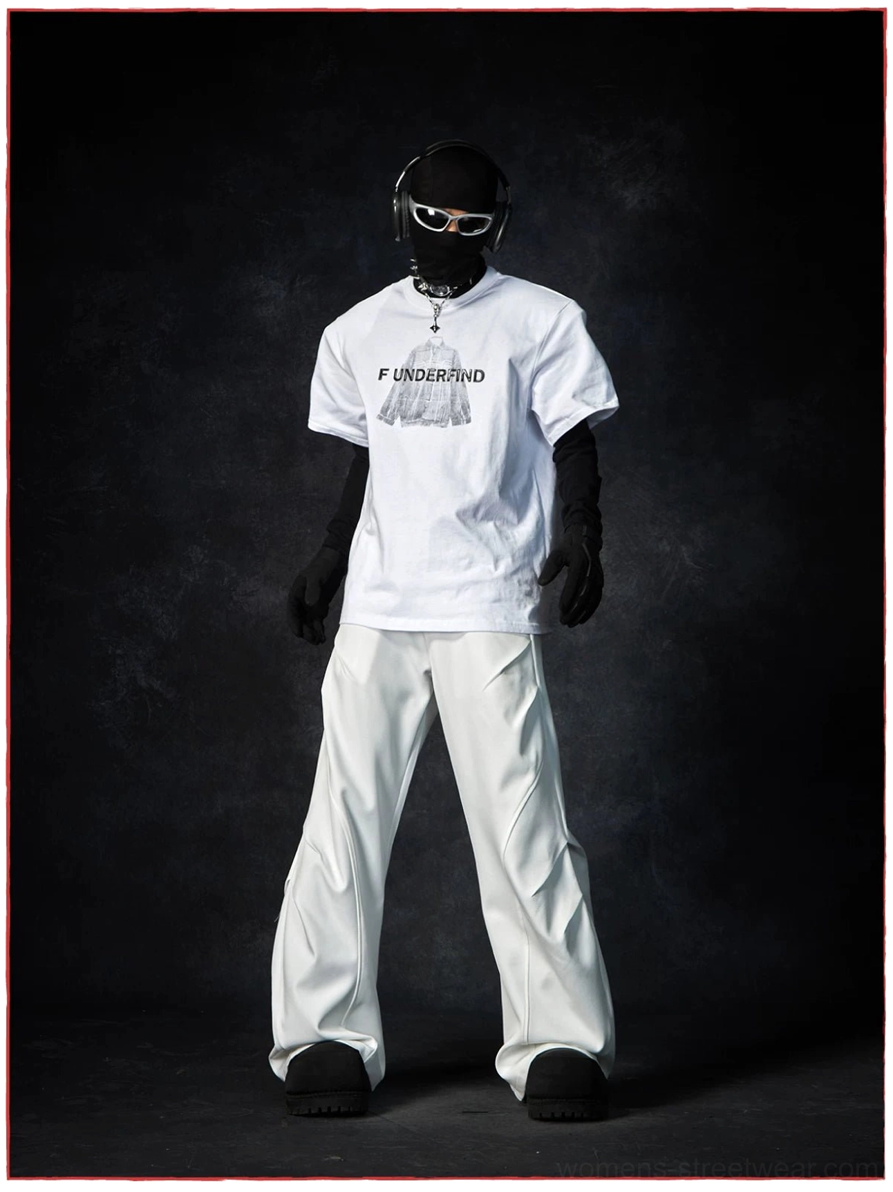 Avant-garde wave contour trousers product image with dramatic volume, curved panel seams, and modern East Asian streetwear influence