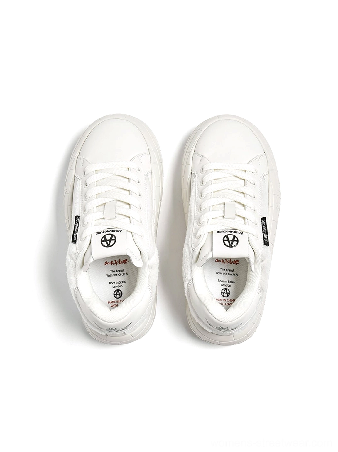 Black fleece-panel platform sneakers for oversized denim, cargo pants, and Korean casual fashion looks