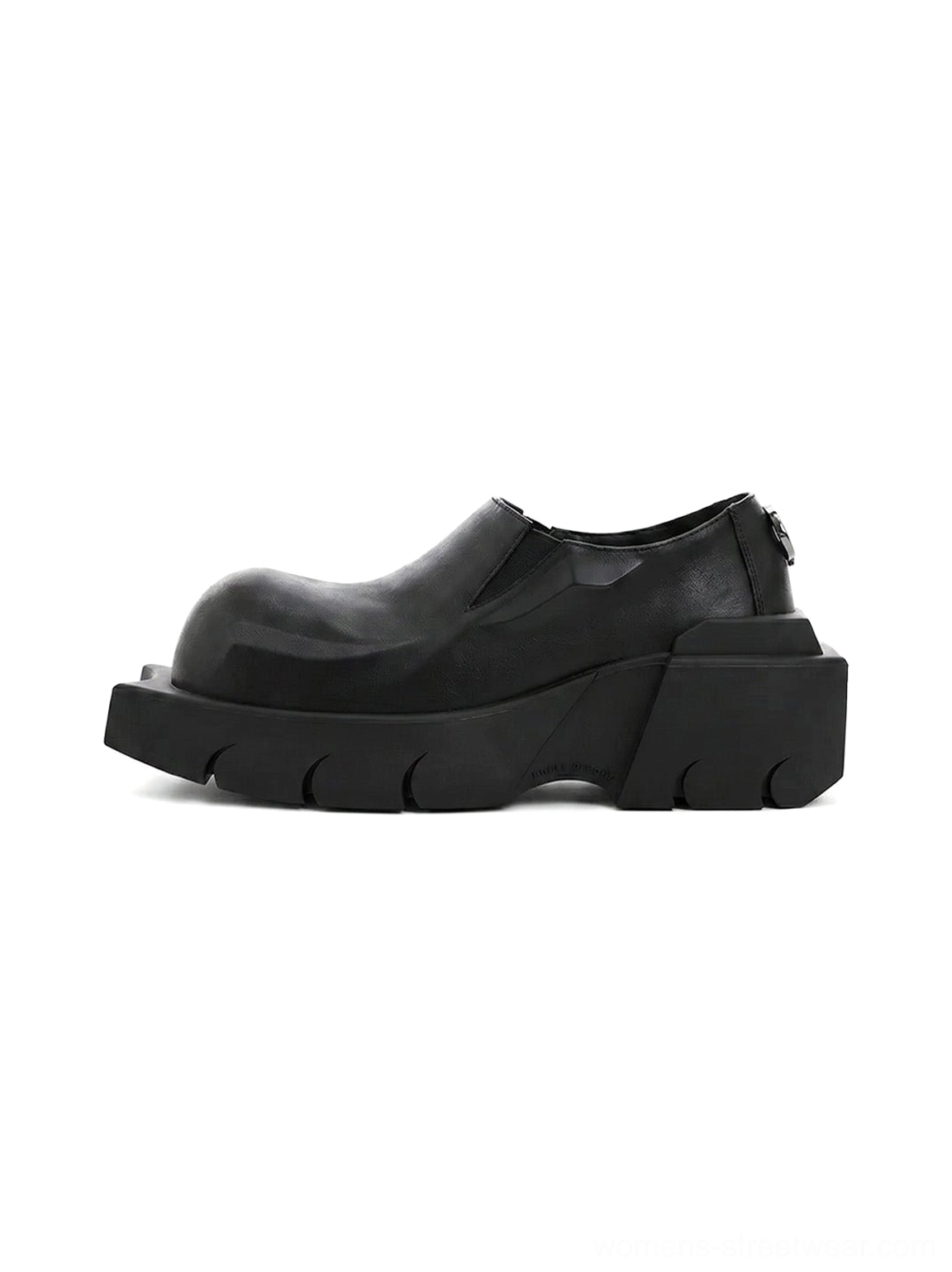 Black horn-detail leather platform derby shoes shown in side profile with smooth matte cow leather, chunky block sole, and rounded square toe