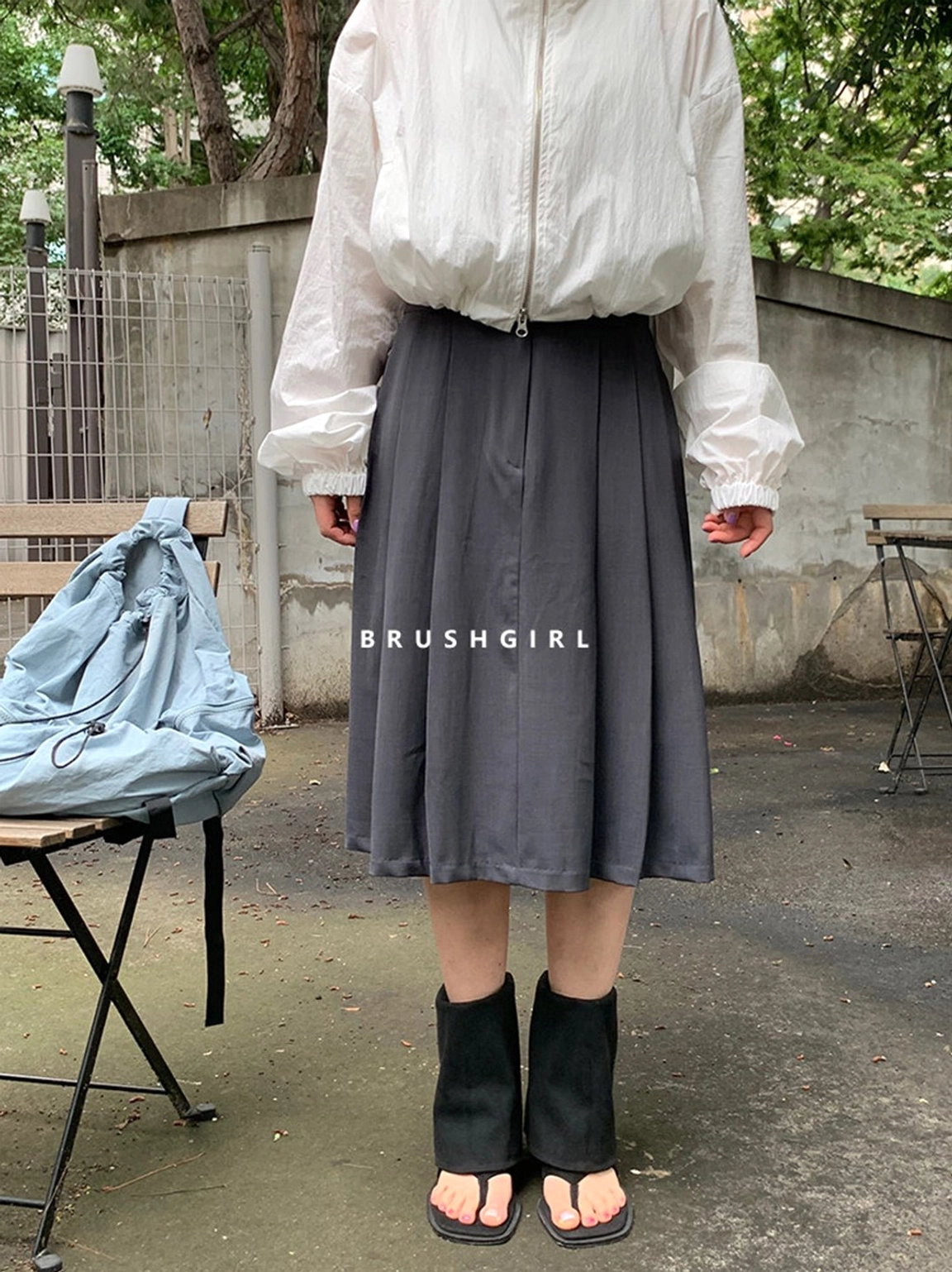 Black and khaki thong knee-high boots for Acubi streetwear, Y2K outfits, and modern festival styling