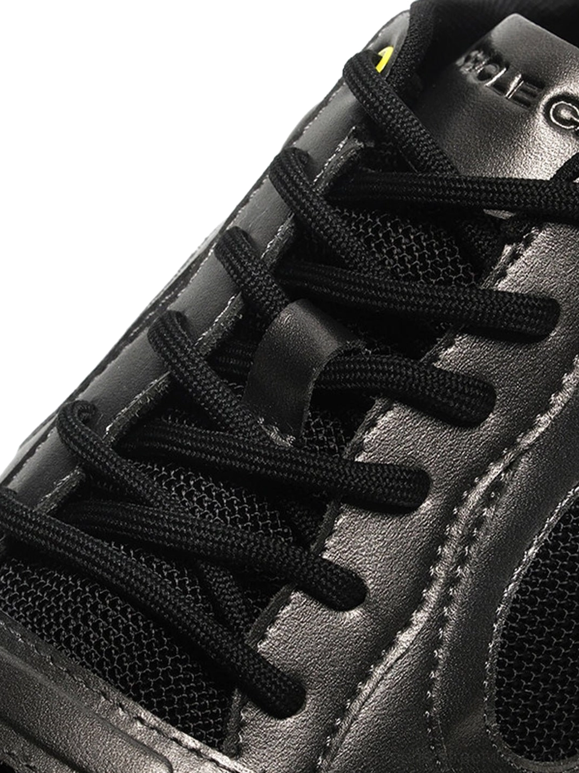 Unisex black and neon yellow retro low-profile sneakers designed for Y2K, Korean streetwear, Acubi, and contemporary urban styling