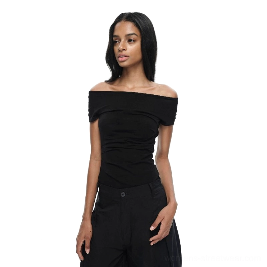 Black off-shoulder backless fitted streetwear T-shirt with open-back design and metallic button detailing