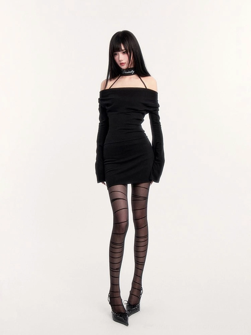 Black off-shoulder long-sleeve bodycon mini dress with fitted Korean street style shape