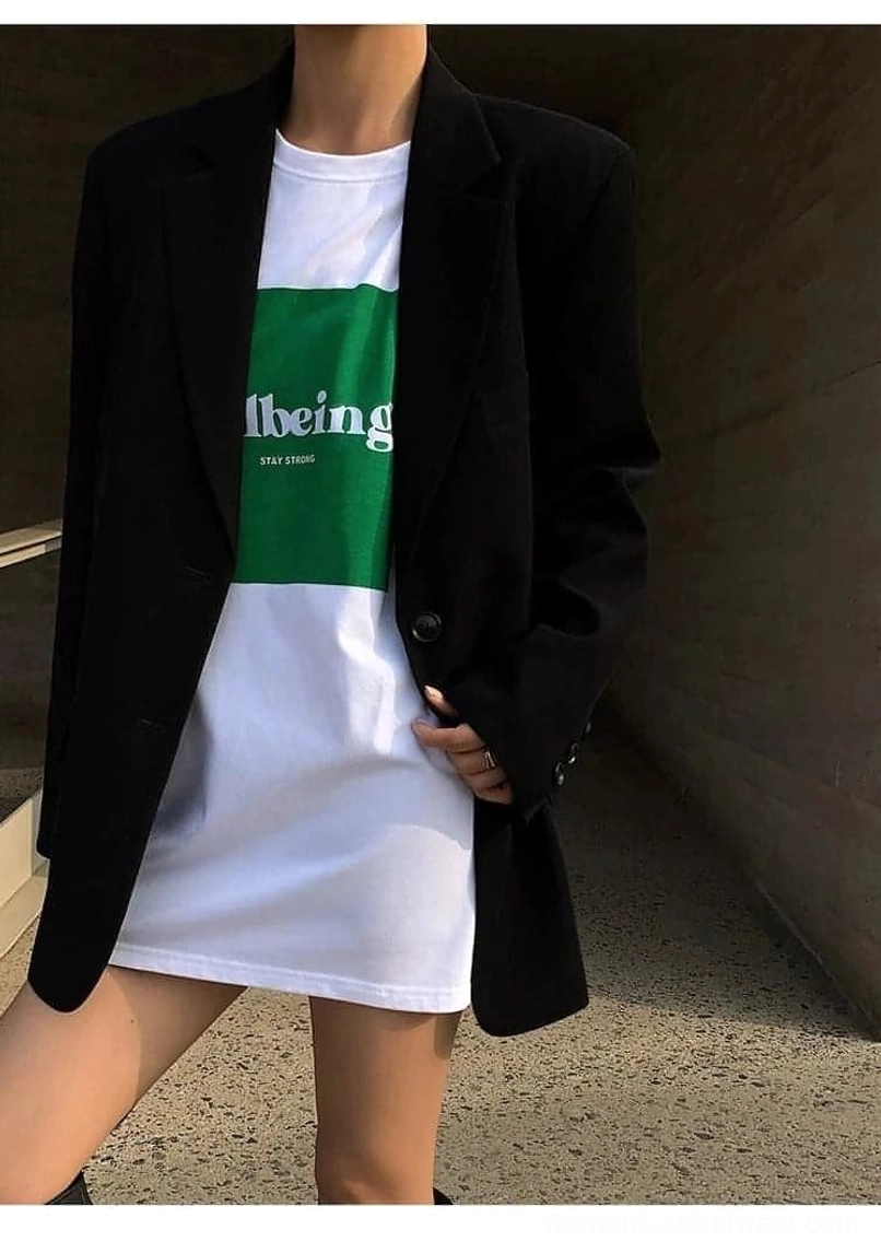 Black oversized blazer front pocket access functionality design practical streetwear piece