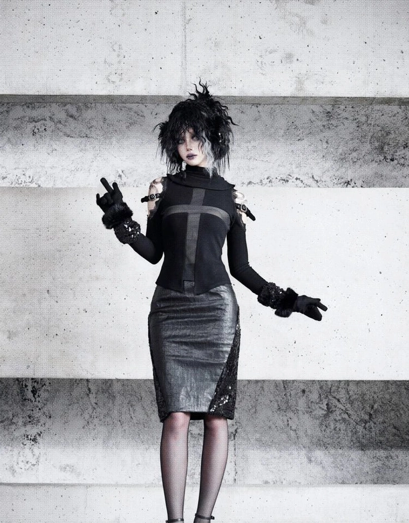Black snakeskin mesh faux fur high-waist pencil skirt gothic streetwear fashion detail view