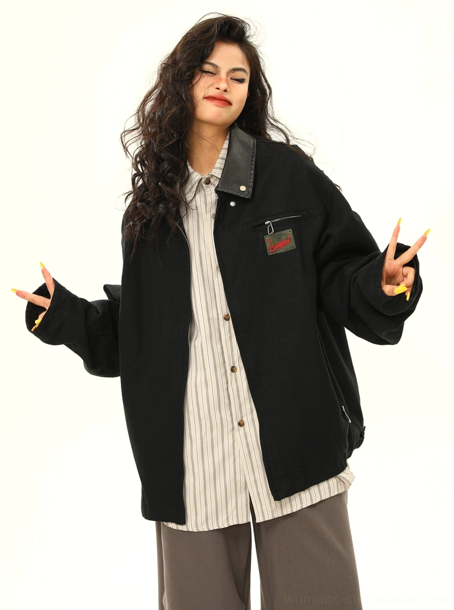Black vintage cargo work jacket half-body front view showing chest zipper pocket, relaxed sleeves, contrast collar, and modern Korean streetwear styling