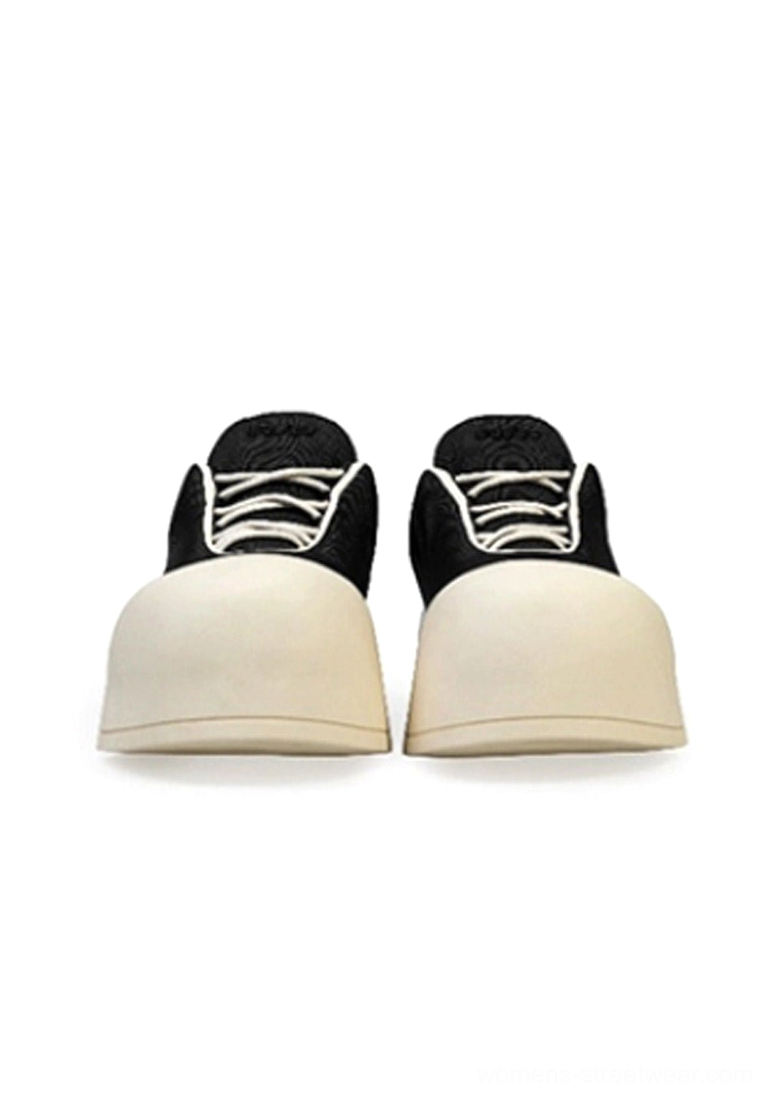 Black and white sculpted toe chunky platform low boots product detail view for Seoul streetwear styling