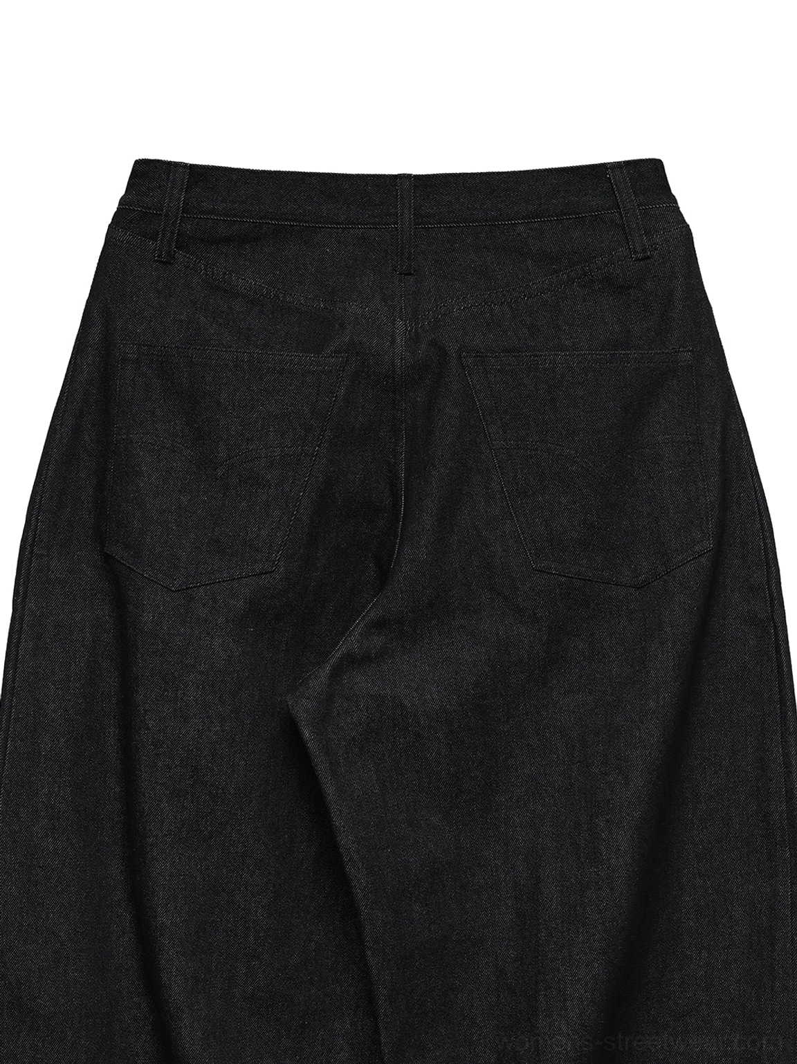 Rear close-up of black wide-leg streetwear jeans showing dual patch pockets, belt loops, rear pleat, and structured waistband
