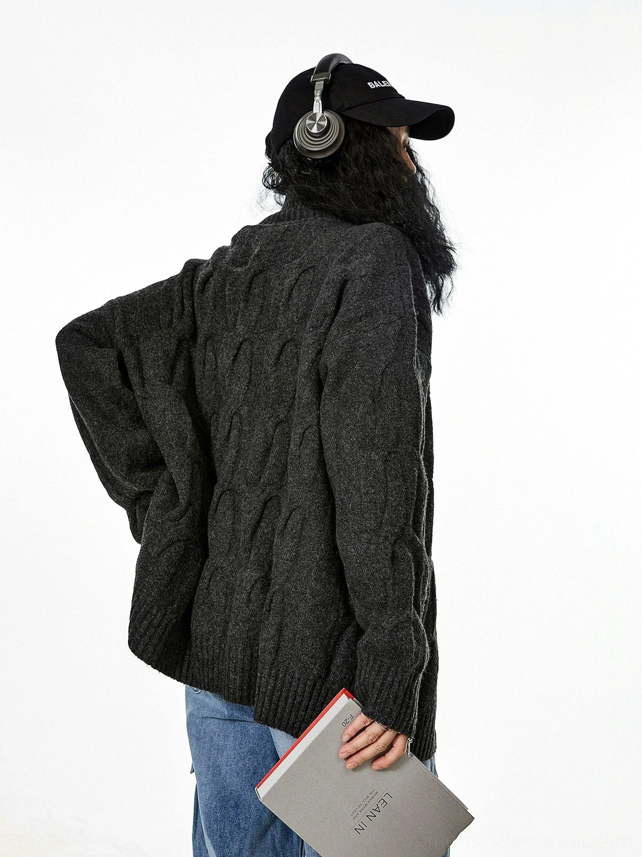 Cable knit cardigan oversized streetwear styling guide Y2K minimalist fashion