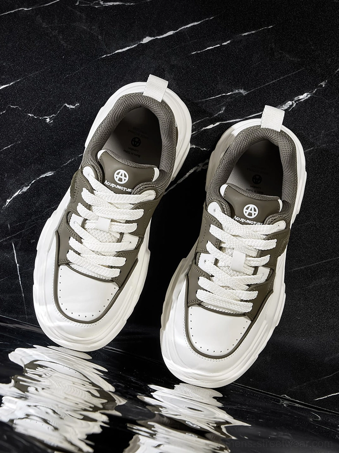 Contrast cutout lug sole platform sneakers streetwear sole detail