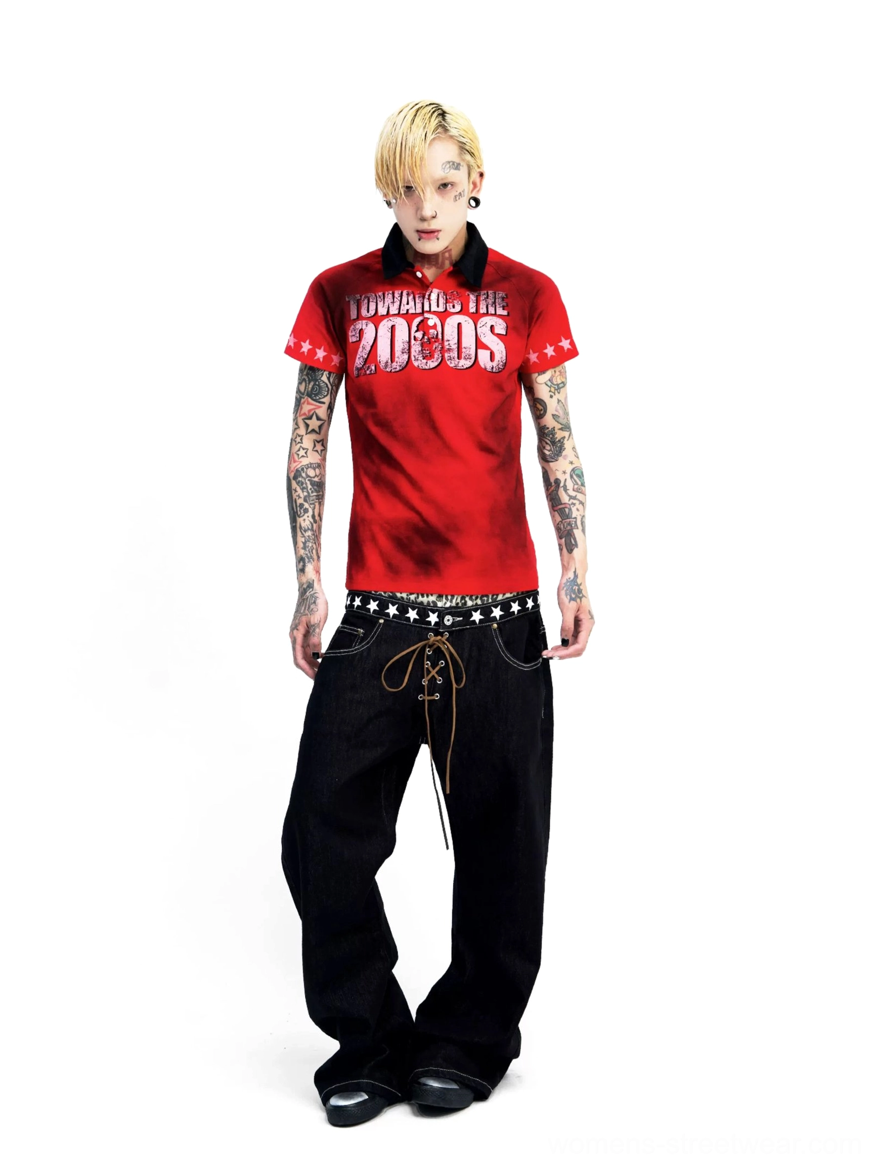 Crimson Y2K contrast collar polo styled with star belt and low-rise lace-up denim