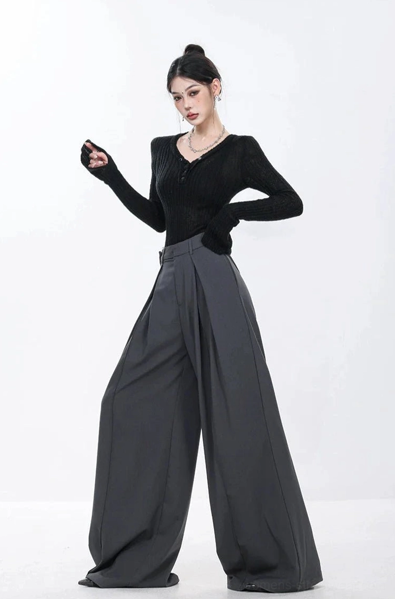 Dark gray oversized pleated trousers for Seoul-inspired streetwear, minimalist outfits, and layered styling