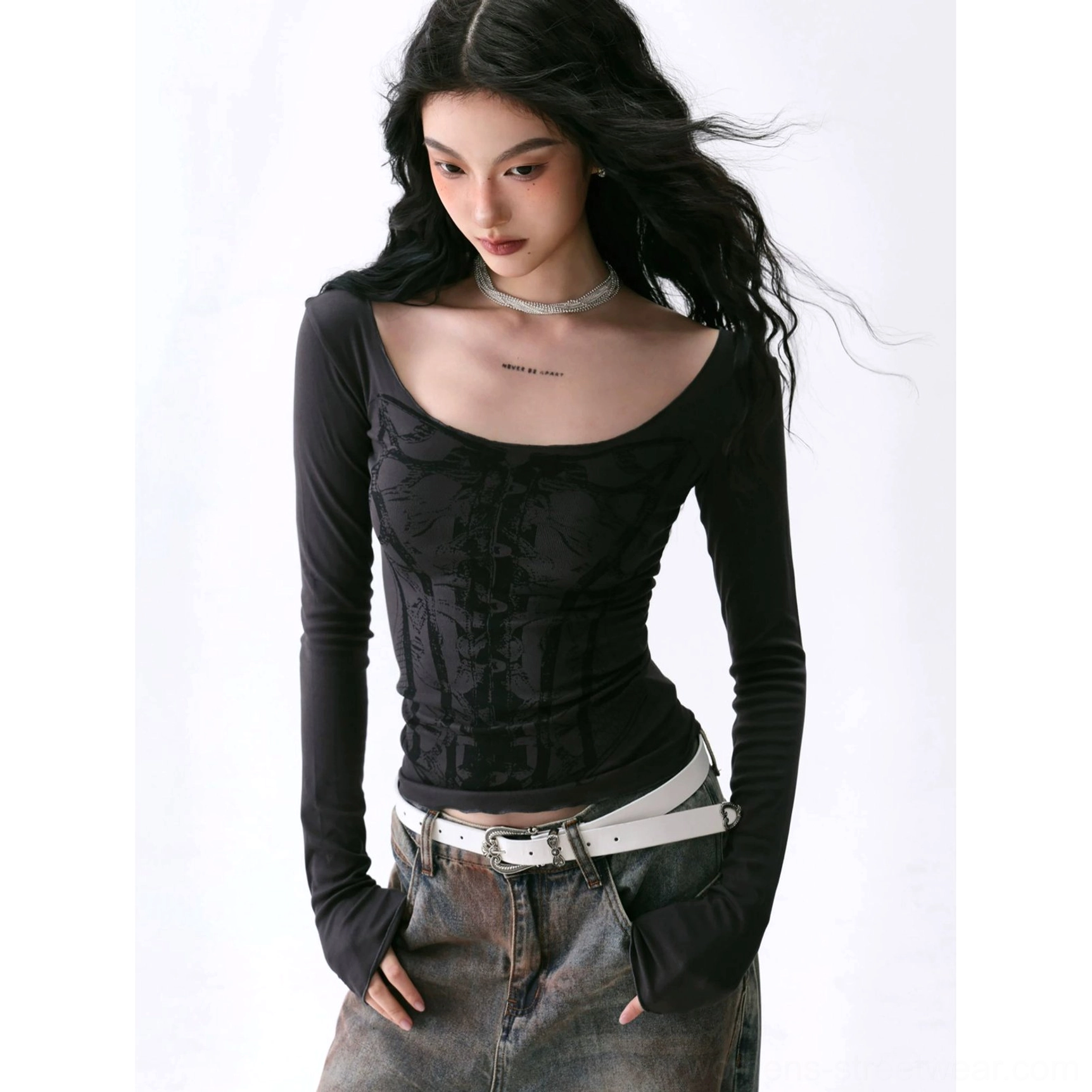 Dark grey waist print tie-dye wide collar base layer with fitted long sleeve streetwear design