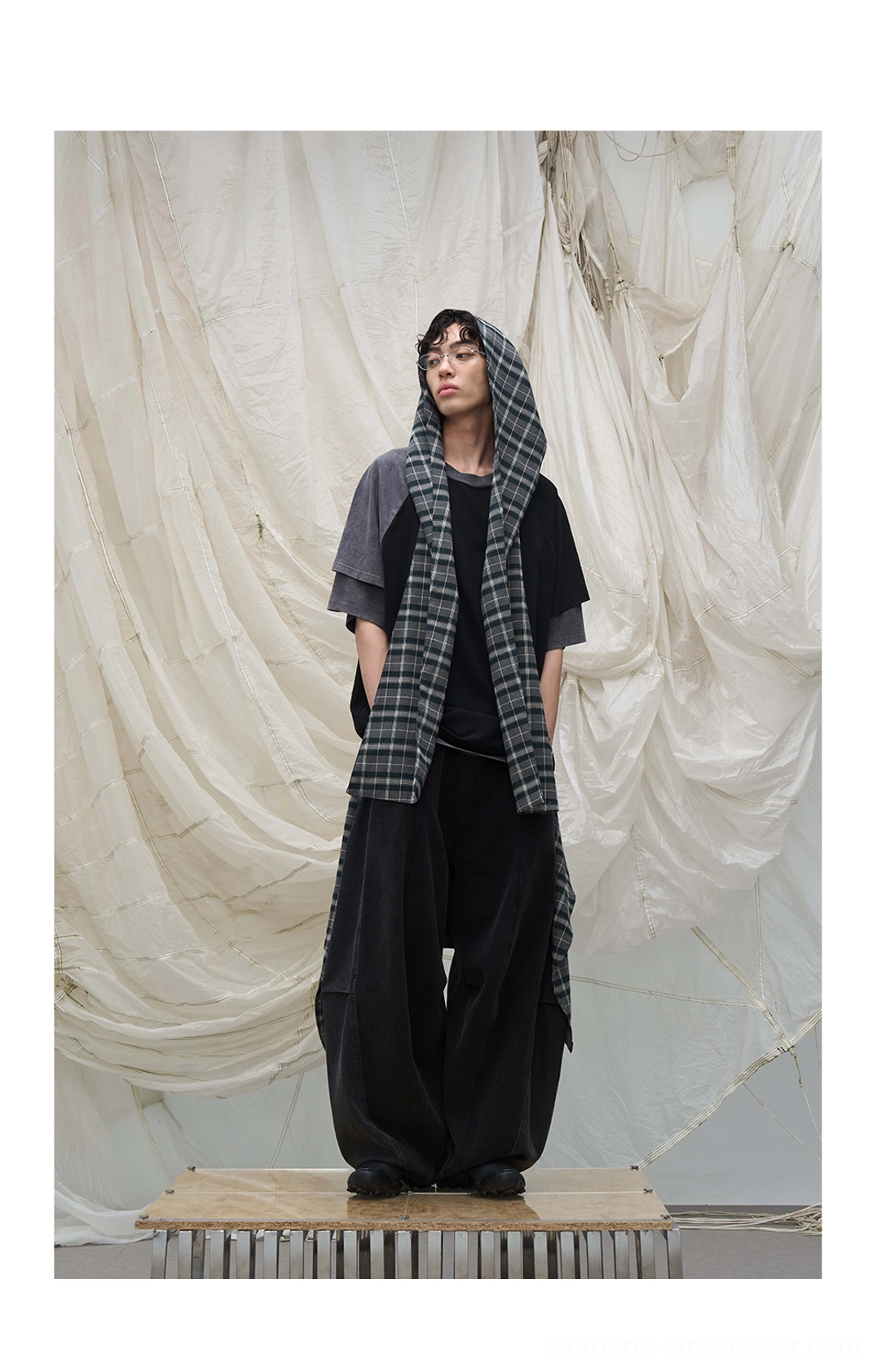 Detachable plaid layer balloon leg streetwear denim pants detailed product view with oversized deconstructed styling