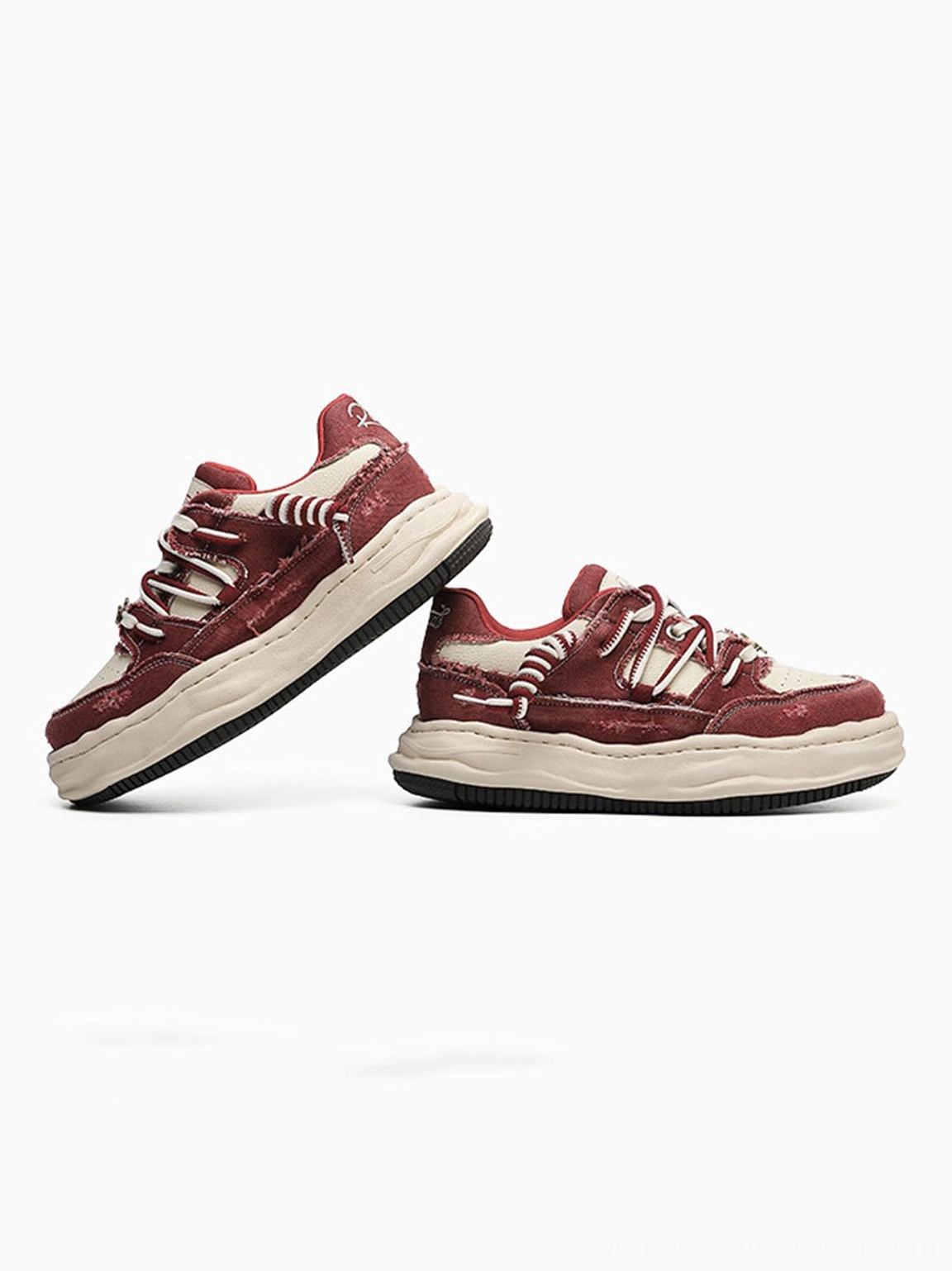 Distressed denim-effect sneakers with retro platform sole and casual streetwear-inspired construction