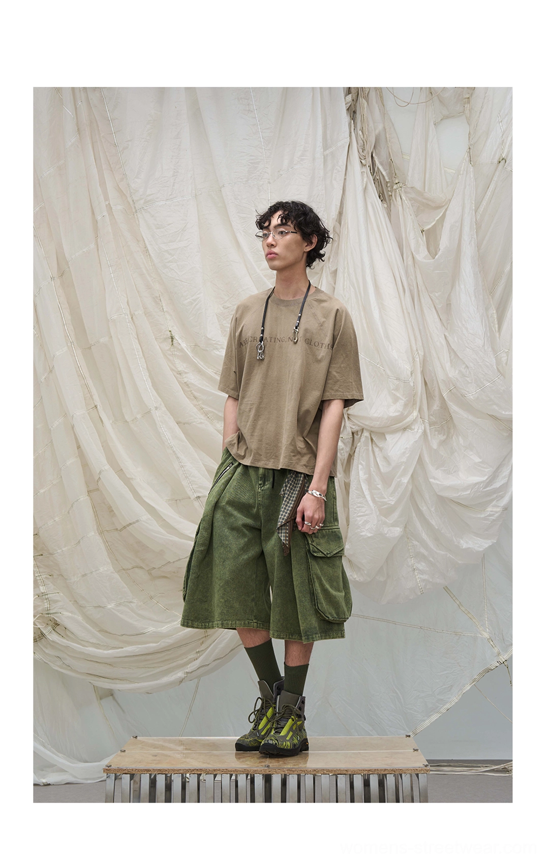 Wide-leg draped scarf cargo shorts featuring practical side pockets and relaxed Korean streetwear styling