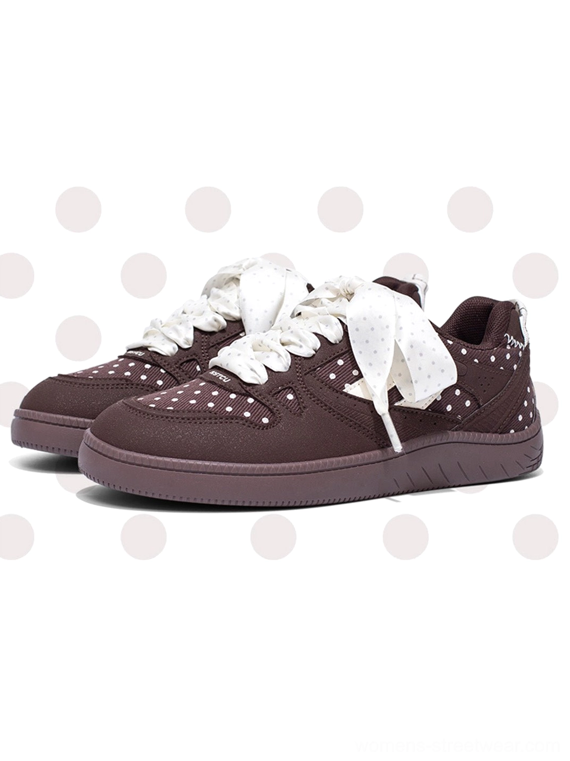 Fashion low top skate sneakers with oversized polka dot ribbon laces for Korean-inspired streetwear outfits