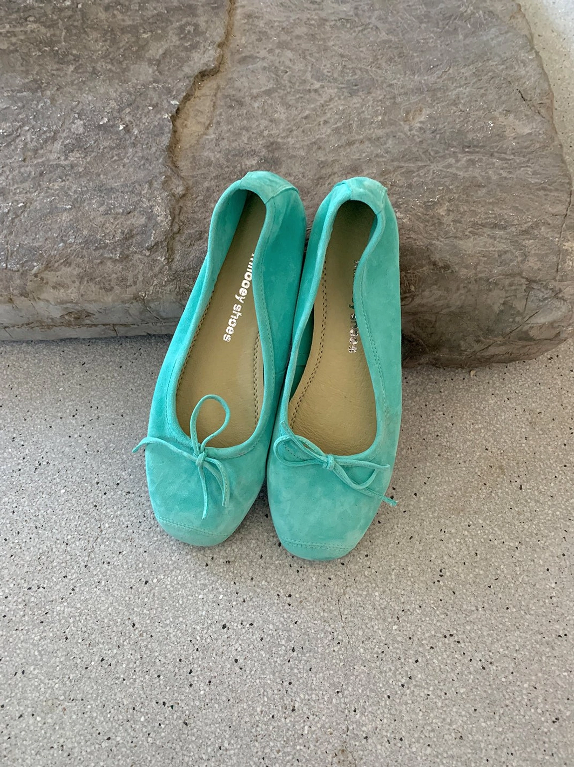 Fashion square-toe metallic ballet flats with feminine bow decoration and flexible flat sole