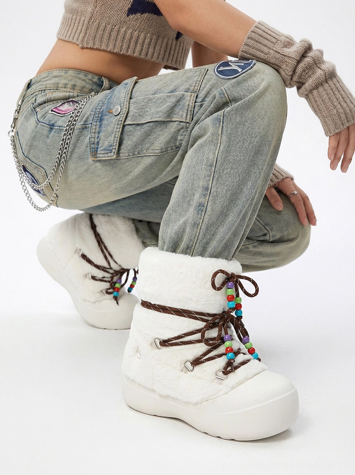 Faux fur cuff chunky platform snow boots oversized winter streetwear style view