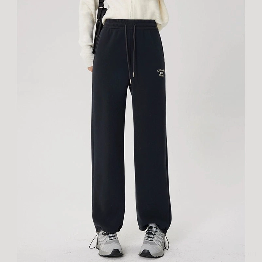 Gray fleece-lined straight-leg streetwear sweatpants product image showing the relaxed fit, soft warm lining, adjustable drawstring waist, and versatile everyday silhouette