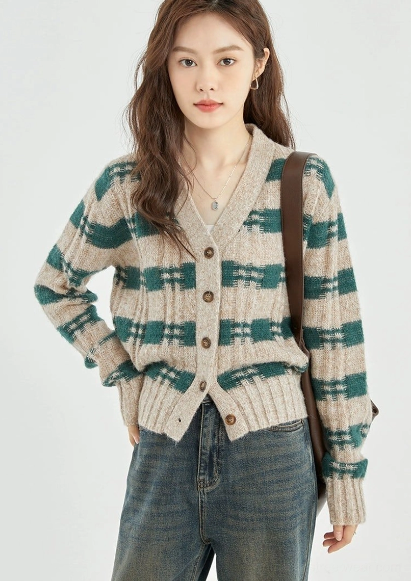 Green beige plaid cropped knit cardigan front view styled with high waisted jeans and brown shoulder tote bag