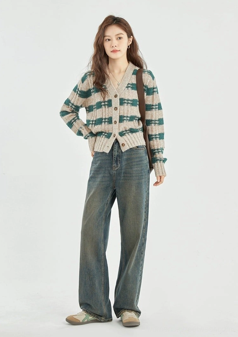 Green beige plaid cropped knit cardigan Korean streetwear fashion product image