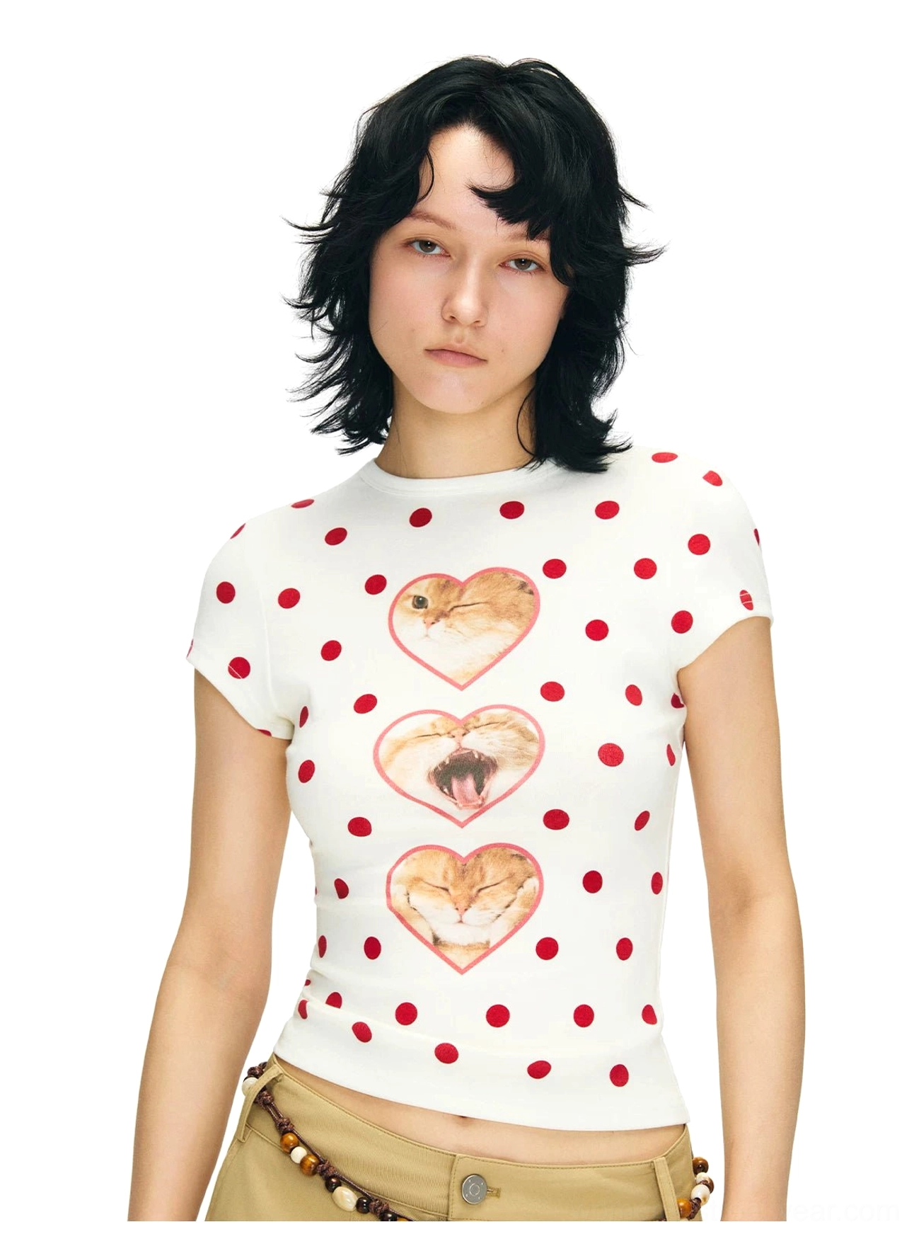 Front view of a slim-fit crewneck heart cat graphic T-shirt with red polka dots, cap sleeves, and cropped streetwear silhouette