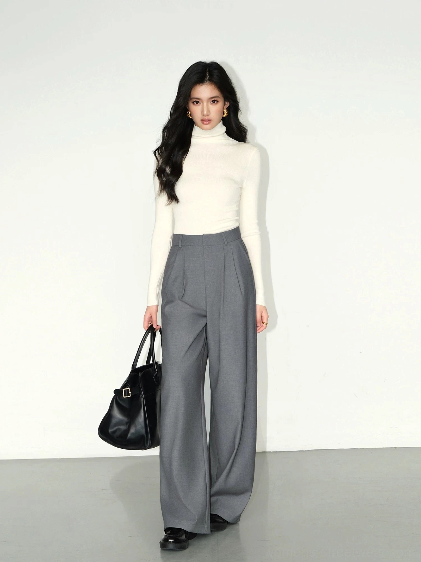 Heather gray high-waist wide-leg streetwear trousers with relaxed tailoring and fluid movement