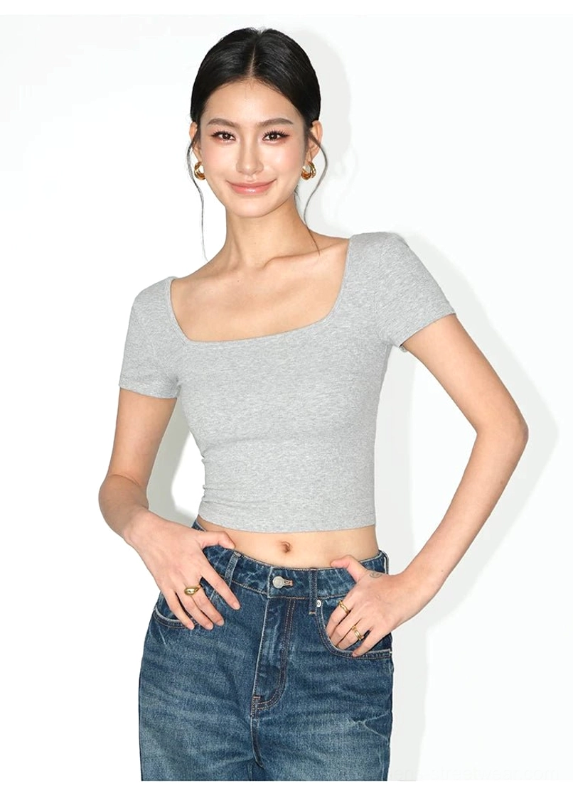 Heather gray women's slim fit square neck crop tee paired with high waisted jeans in a casual Seoul streetwear outfit