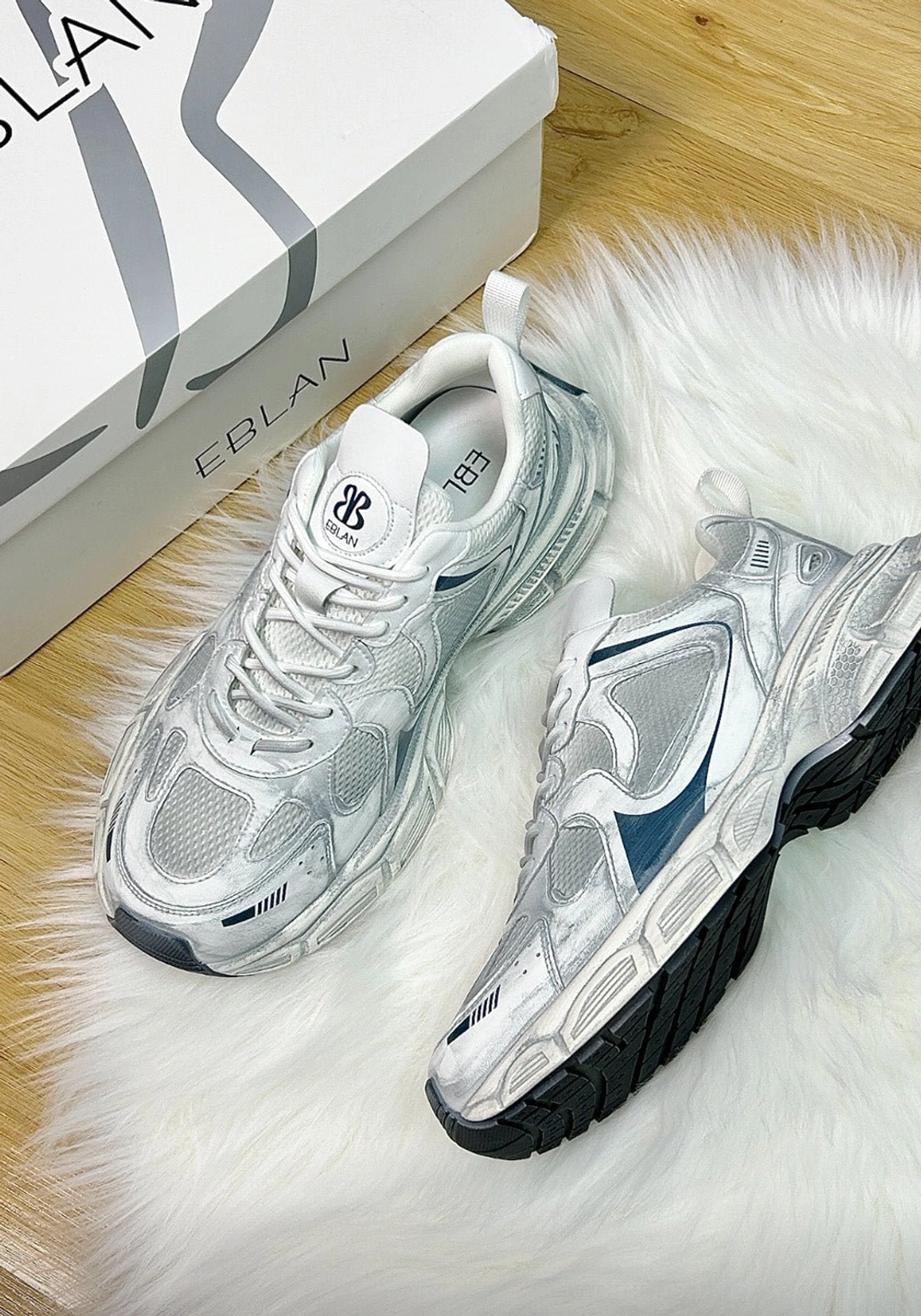 Metallic mesh retro runner sneakers chunky sole and technical mesh product image