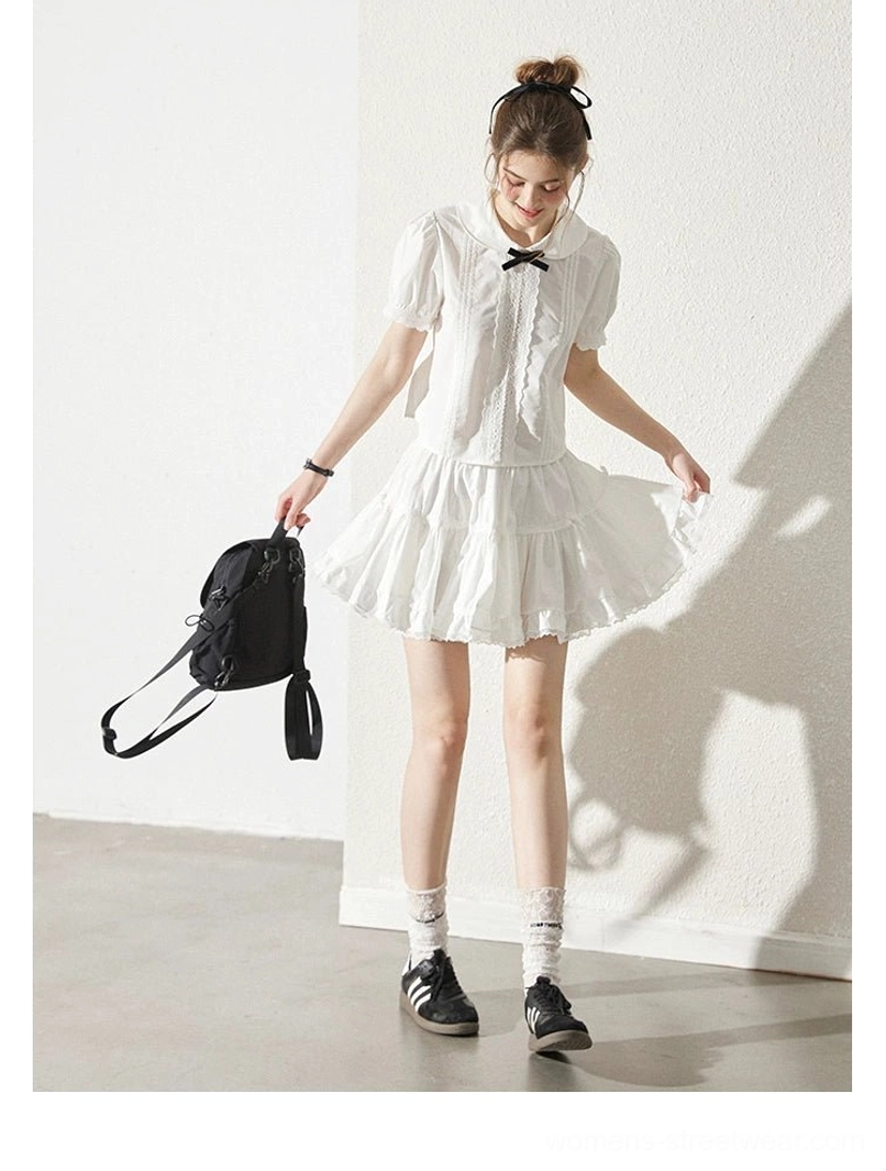Milk white Peter Pan collar blouse and A-line ruffle mini skirt Korean street style walking outfit