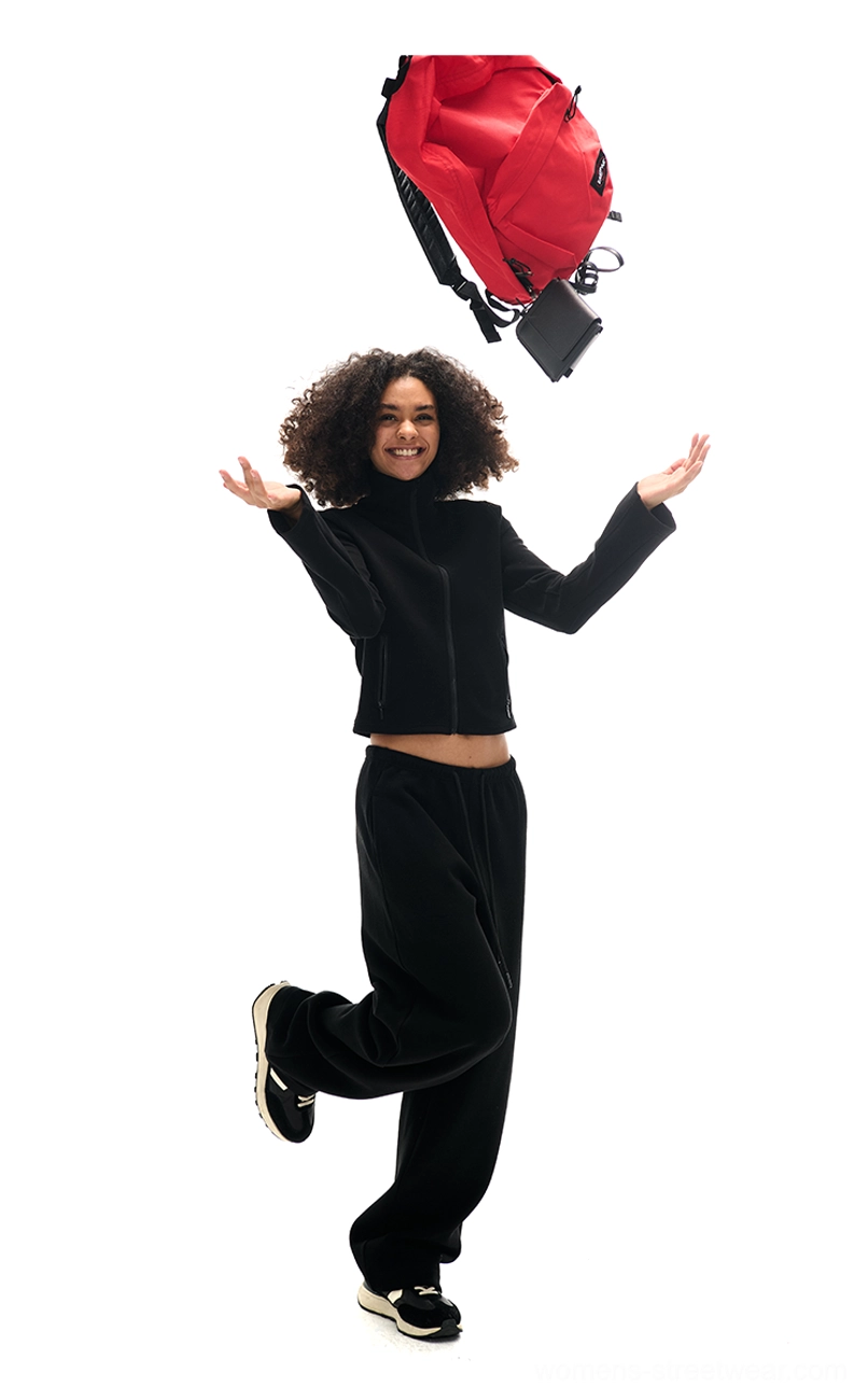 Minimalist Korean streetwear cropped sweatshirt and loose wide-leg sweatpants coordinated two-piece outfit