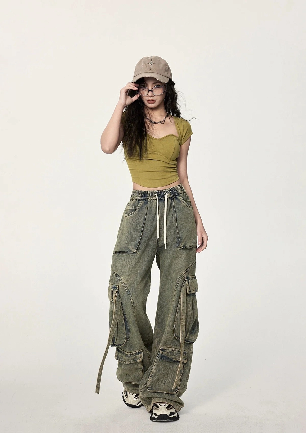 Mustard yellow slim fit crop top with sweetheart neckline, cropped hem, ribbed texture, and Seoul-inspired casual fashion design