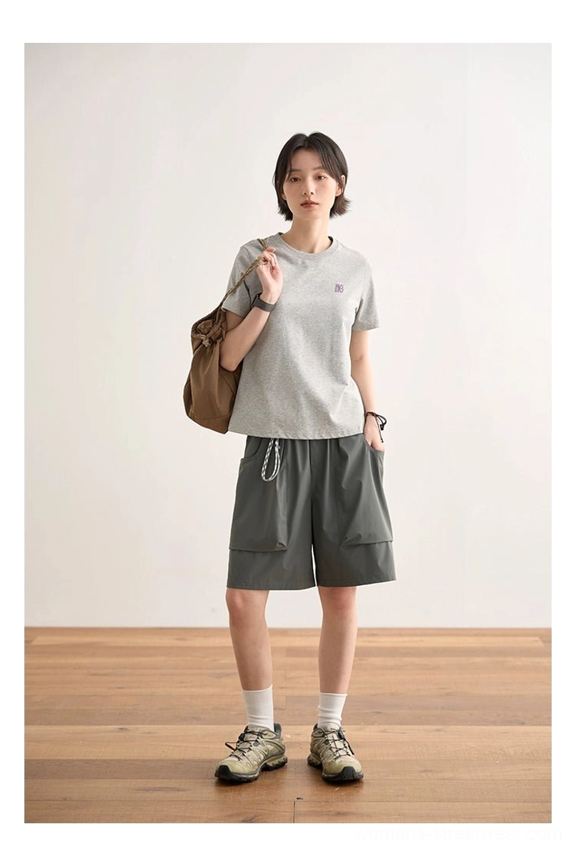 Off-white minimalist embroidered logo crew neck t-shirt back view crew neck design detail