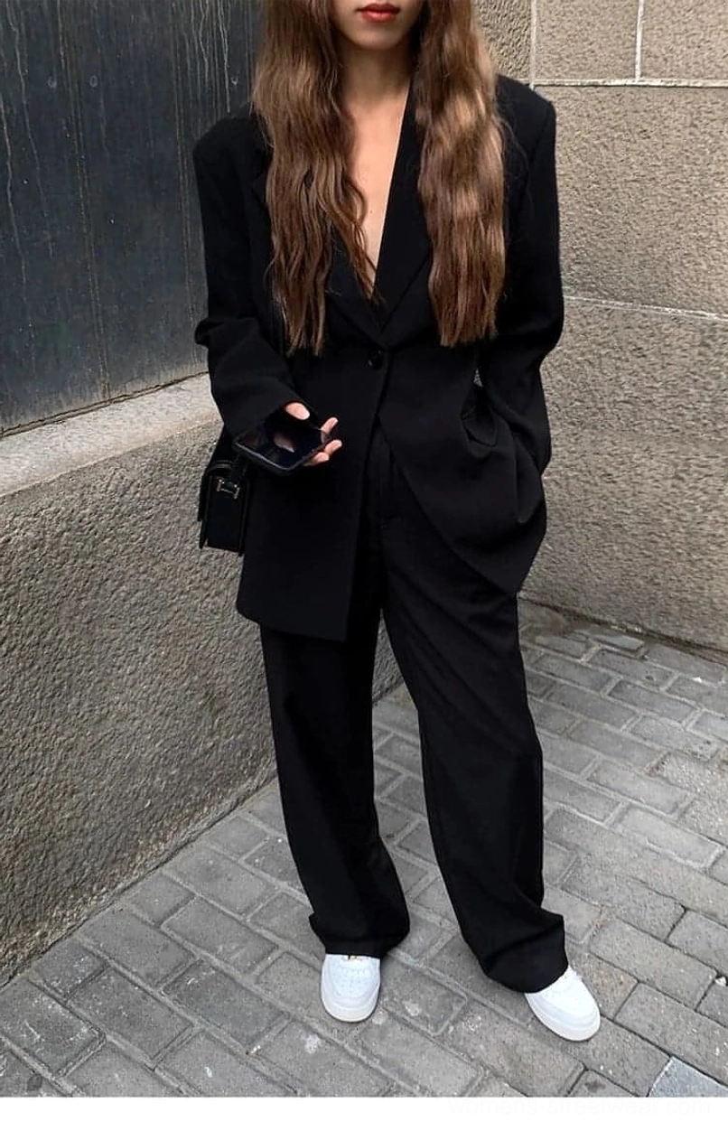 Women's long black oversized blazer jacket for minimalist Seoul streetwear outfits