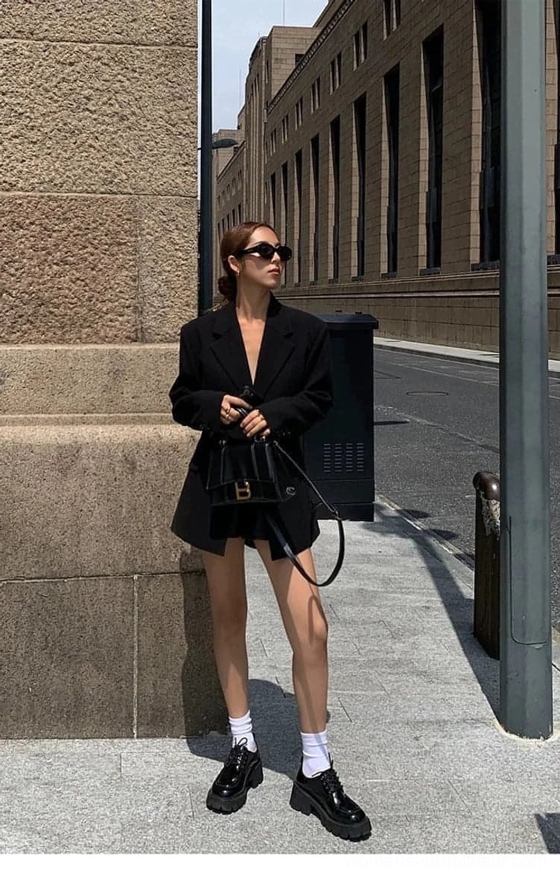 Oversized black streetwear blazer jacket front and tailored silhouette product image