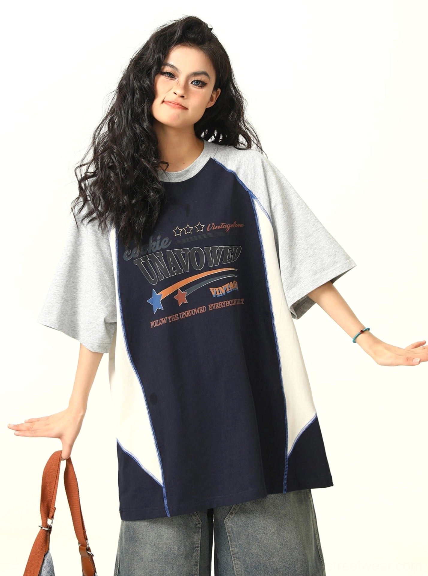 Oversized colorblock raglan graphic T-shirt relaxed streetwear styling product detail image