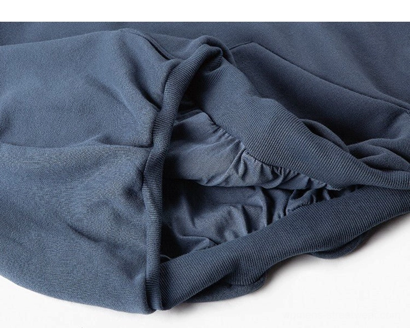 Cropped fleece-lined hoodie gallery image with dropped shoulders and relaxed fit for contemporary streetwear styling
