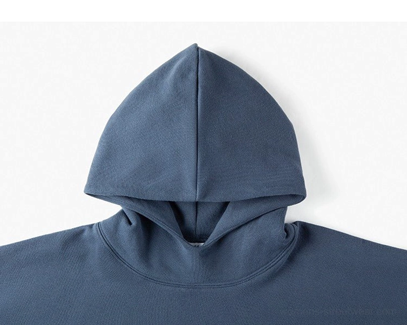 Oversized cropped fleece-lined hoodie gallery image for women seeking comfortable Seoul-inspired streetwear layers