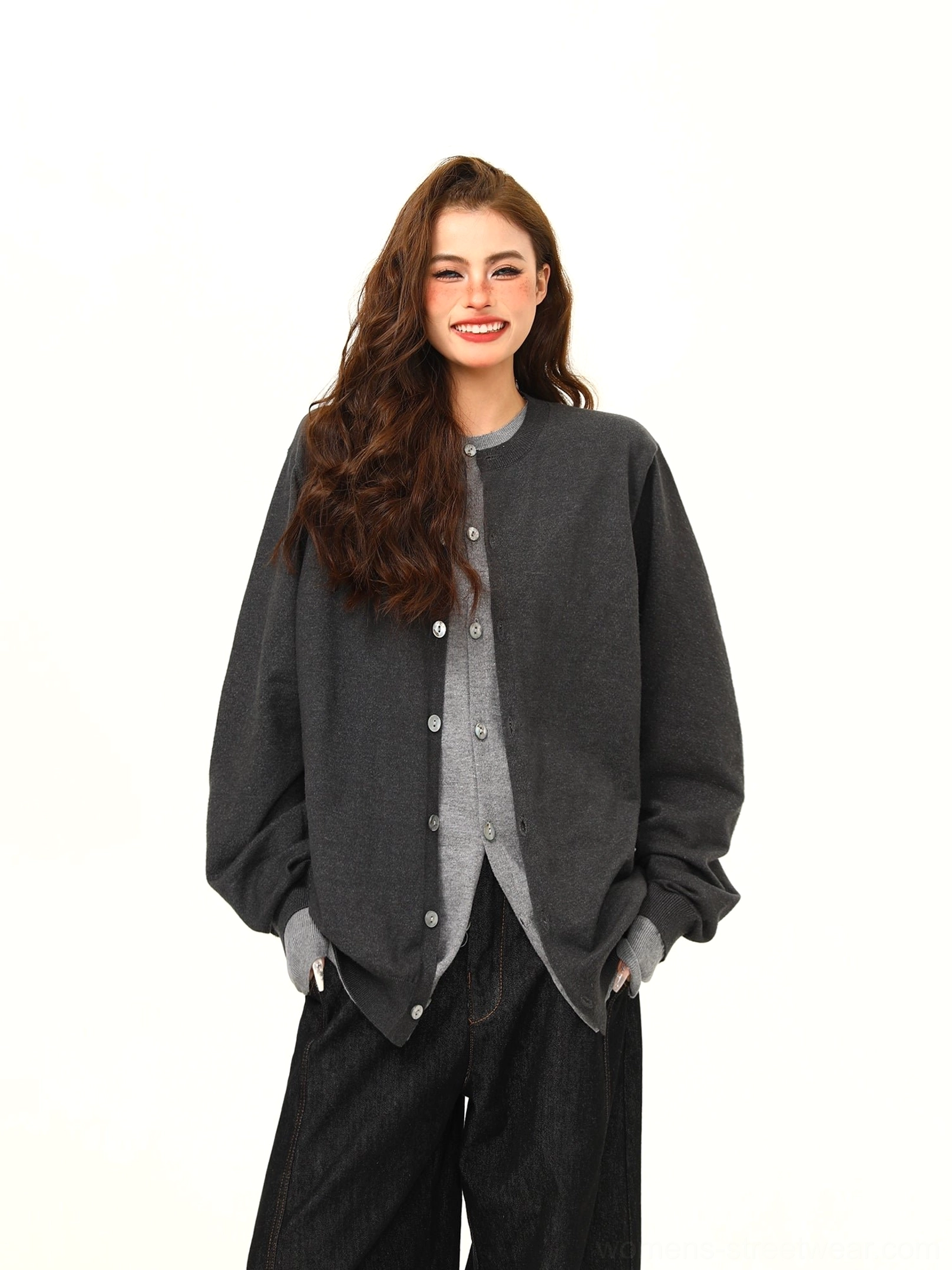 Women’s oversized gray cardigan with visible layered hem, ribbed cuffs, ribbed hem, and casual daily streetwear design