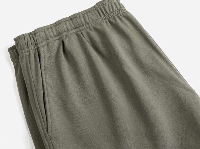 Oversized-inspired streetwear shorts with elastic waist and practical pockets for Y2K and Seoul fashion styling