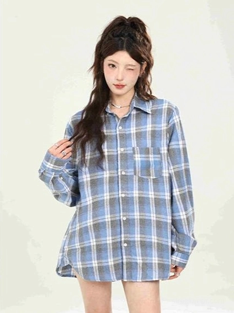 Oversized plaid boyfriend shirt with classic collar and chest pocket product view 34