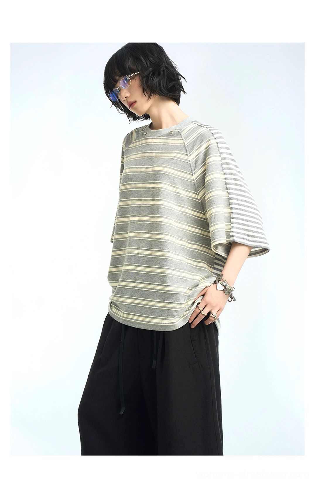 Light gray striped oversized hooded scarf T-shirt front half body streetwear styling view