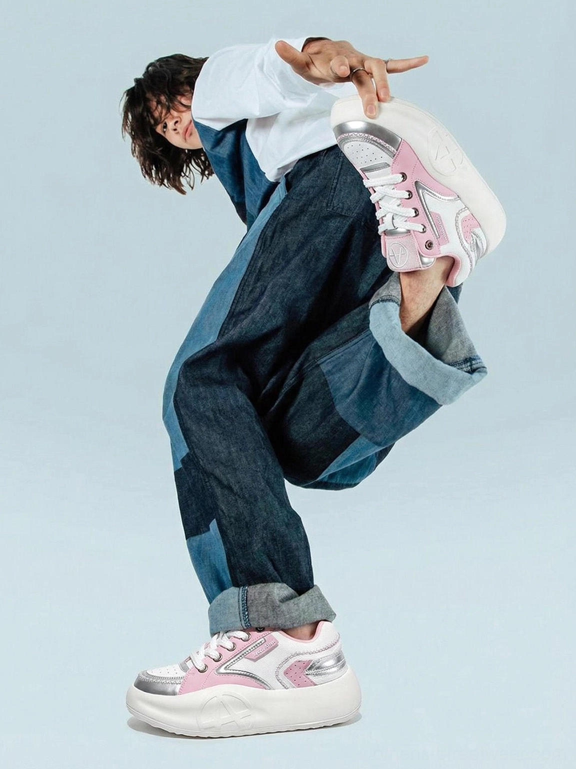 Pastel blue pink and yellow platform runner sneakers designed for Acubi-inspired outfits and modern East Asian street fashion