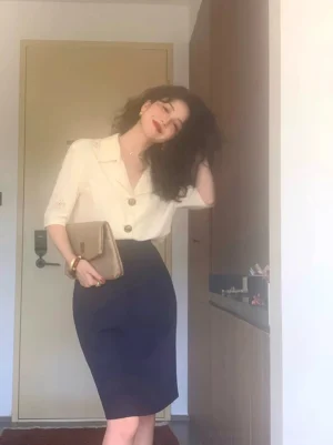 Dark navy retro knee-length pencil skirt styled with a lapel shirt in a polished Korean streetwear outfit