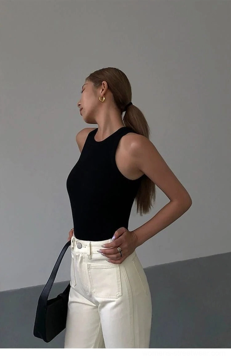 Ribbed knit tank top fit comparison on different size models showing S M L sizing progression