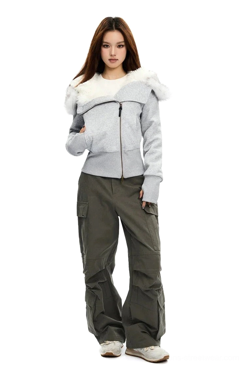 Side view of a slim cropped zip-up hoodie with white faux-fur hood trim, fitted sleeves, and Korean street fashion styling
