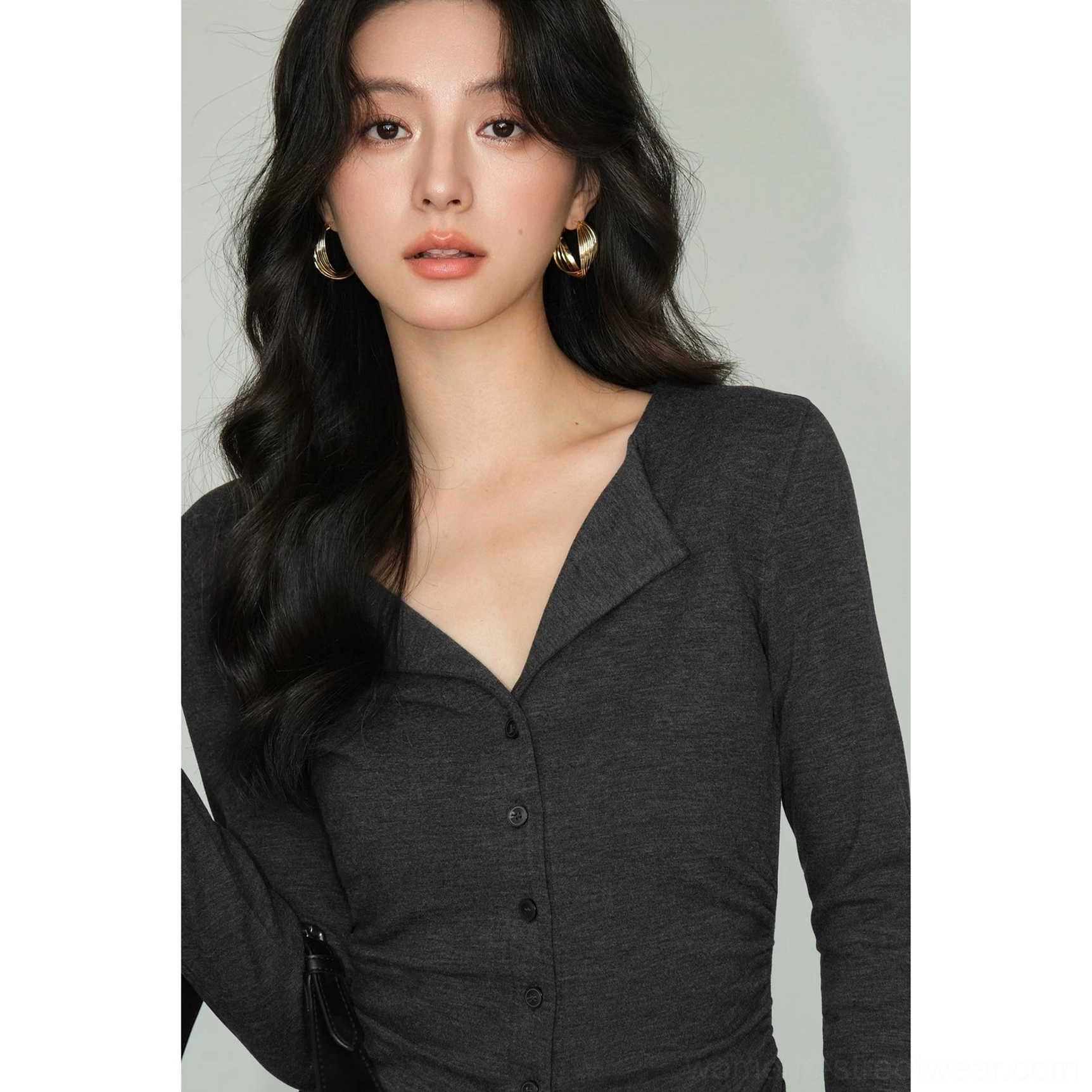 Dark gray slim fit button-front knit cardigan top with sculpted waist and notched lapel collar