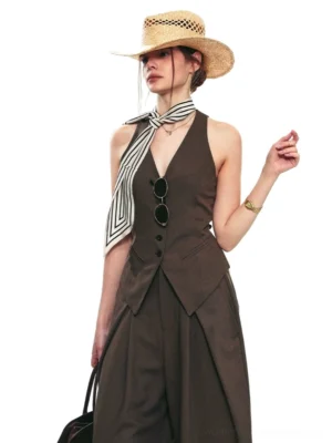 Smoky brown halter vest and pleated wide-leg trouser two-piece suit with vintage Korean streetwear styling
